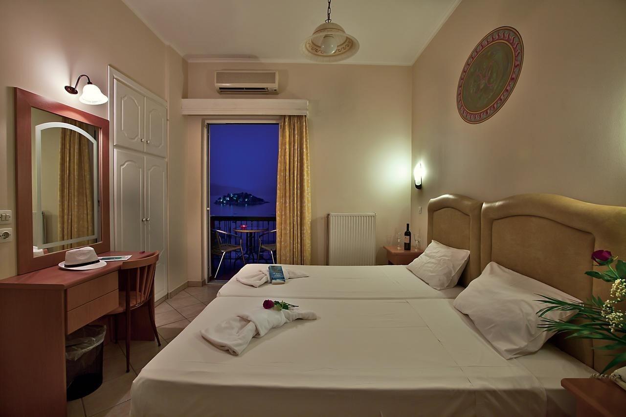 Epidavria Hotel تولو المظهر الخارجي الصورة