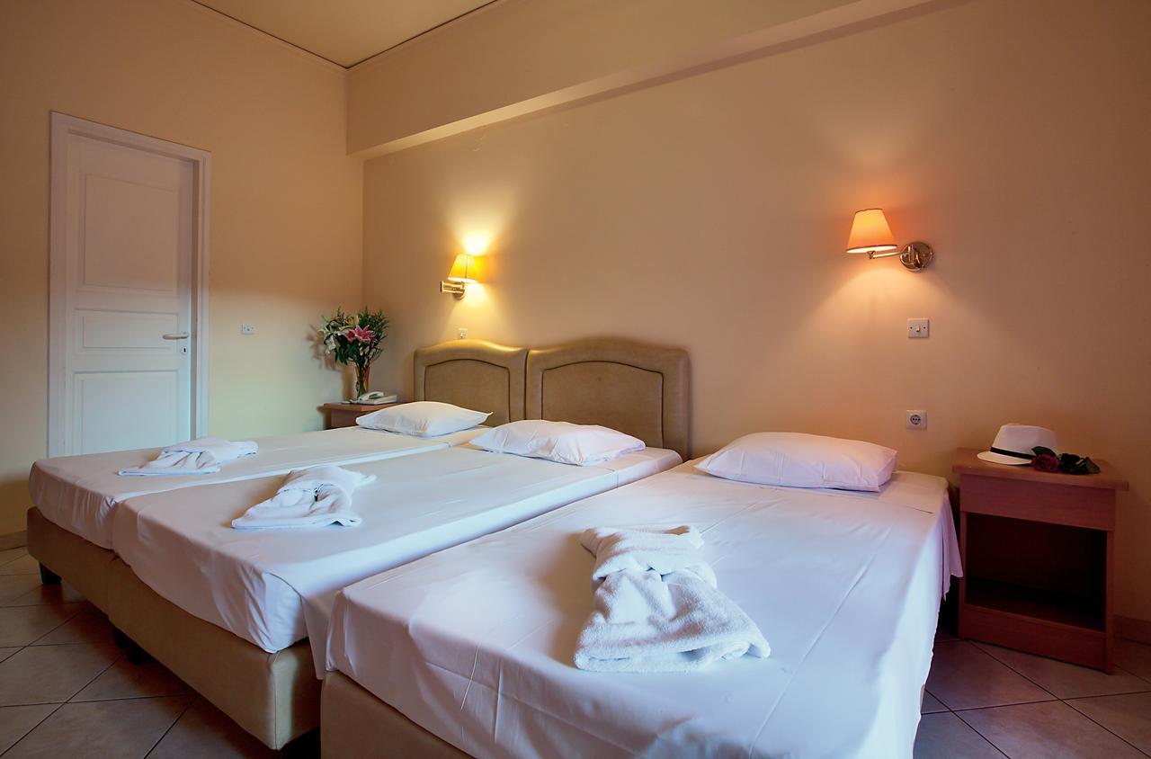 Epidavria Hotel تولو المظهر الخارجي الصورة