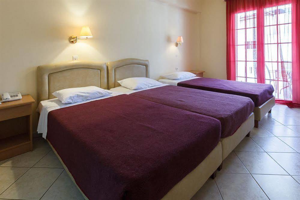 Epidavria Hotel تولو المظهر الخارجي الصورة